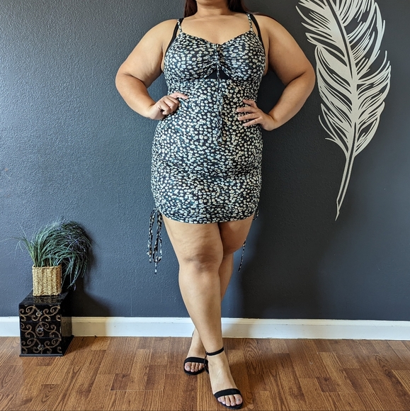 Shein Floral Dress - Picture 11 of 11